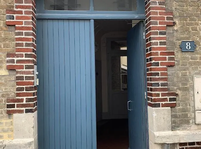 Au Pays Du Champagne Apartment *