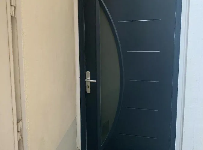 Au Pays Du Champagne *